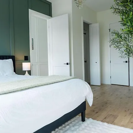 Holiday home Luxury Retreat Sauna, Hot Tub And Fire Pit *