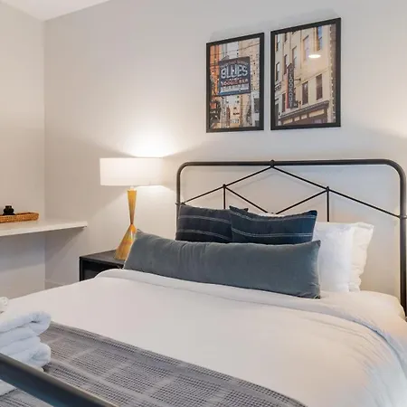 Sleeps 42 7 Modern Midtown W Gym, Pool, Walkable To Shops & Eats Nashville
