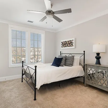 Holiday home Trilogy - Private Porch - Walk To Centennial Park
