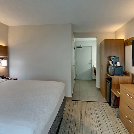 Express W-i40 By Ihg Hotel