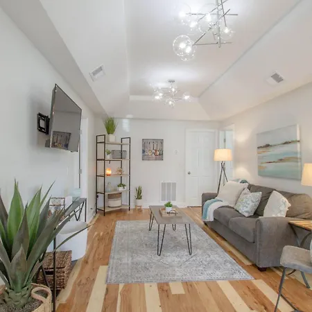 The Grant | 9 Mins To Downtown, Vandy On Foot Nashville