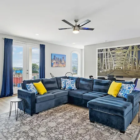 Holiday home Friends In Skyline Places, 10 Min To Broadway, Perfect For Groups Nashville