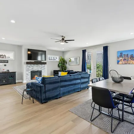 Friends In Skyline Places, 10 Min To Broadway, Perfect For Groups Nashville