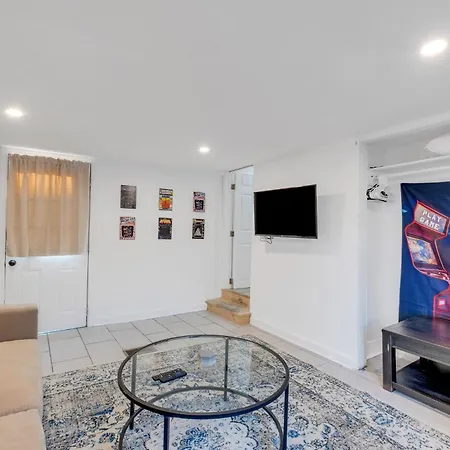 Stylish Getaway With Free Parking Nashville
