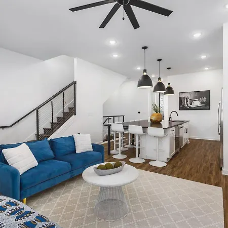 Two Adjacent Homes Sleeps 24 Only 3 Miles To Broadway * Nashville