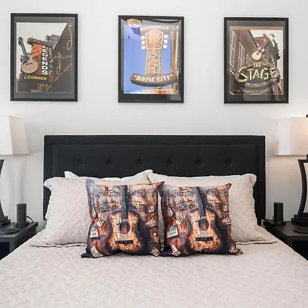 East Nash For 4 With Public Rooftop Near Dt Nashville