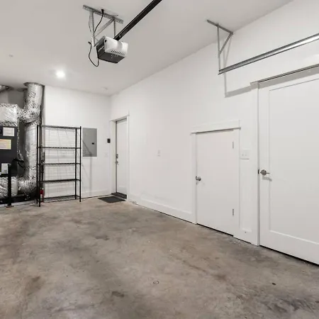 Private Rooftop Near Vanderbilt Only 2 Miles From Downtown Holiday home Nashville