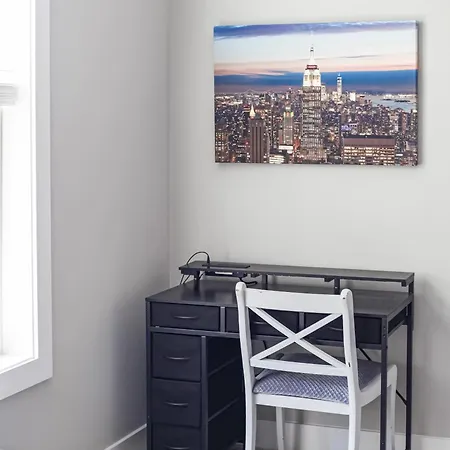 Friends In Skyline Places, 10 Min To Broadway, Perfect For Groups *