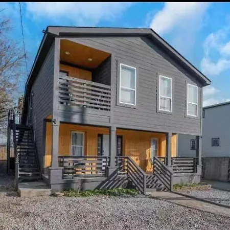 Holiday home Spacious Duplex In Prime Location *