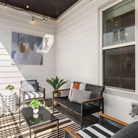 Private Rooftop Near Vanderbilt Only 2 Miles From Downtown * Nashville