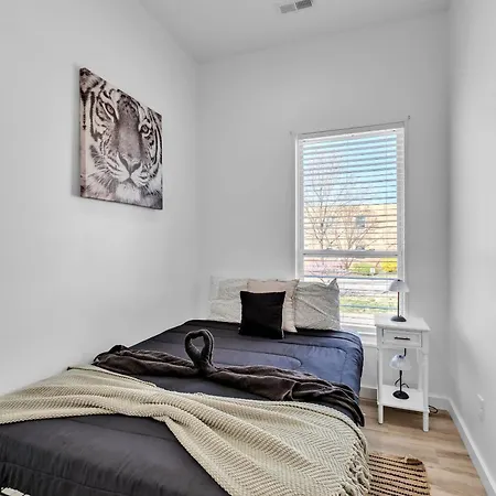 Holiday home Spacious Duplex In Prime Location Nashville