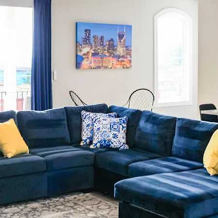 Friends In Skyline Places, 10 Min To Broadway, Perfect For Groups Holiday home *