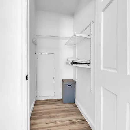 Holiday home Spacious Duplex In Prime Location *