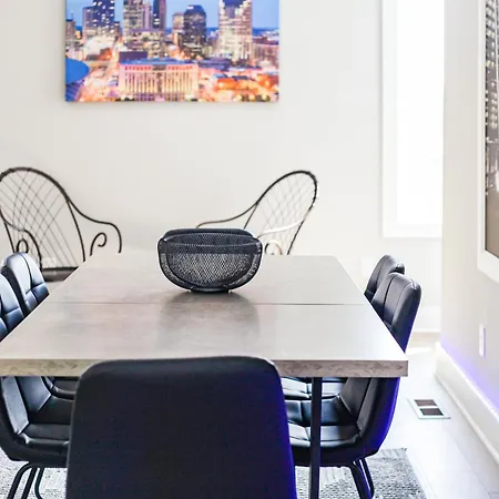 Friends In Skyline Places, 10 Min To Broadway, Perfect For Groups * Nashville