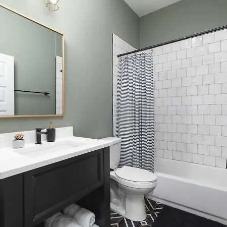 Sleeps 20 Three Side By Side 10 Minutes To Broadway Nashville