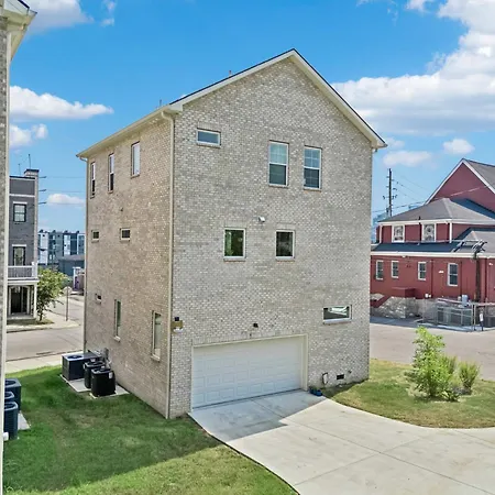 Holiday home Friends In Skyline Places, 10 Min To Broadway, Perfect For Groups *