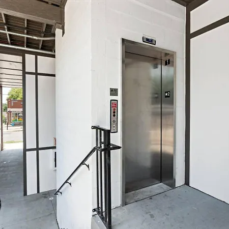 Sleeps 20 Three Side By Side 10 Minutes To Broadway Nashville