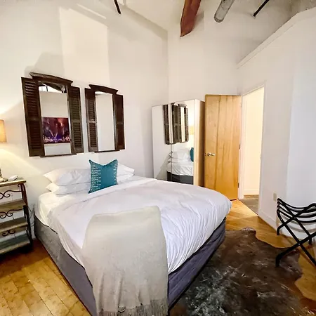 Dunn Apartment *