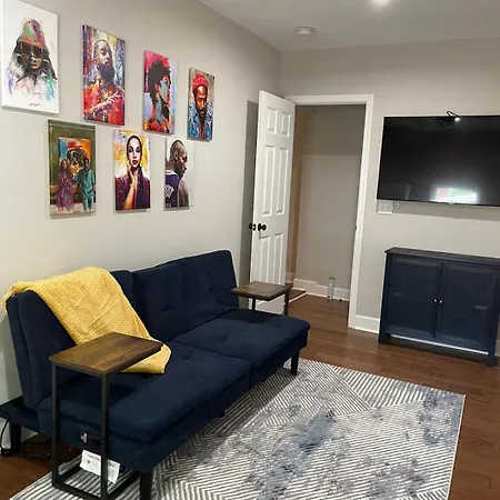 The Jefferson Weekend Haven Prime Location Apartment *