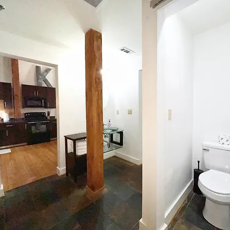 Kenny Apartment Nashville
