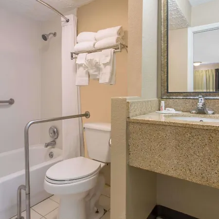 Super 8 By Wyndham Antioch/nashville South East Hotel