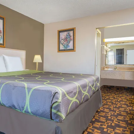 Super 8 By Wyndham Antioch/nashville South East