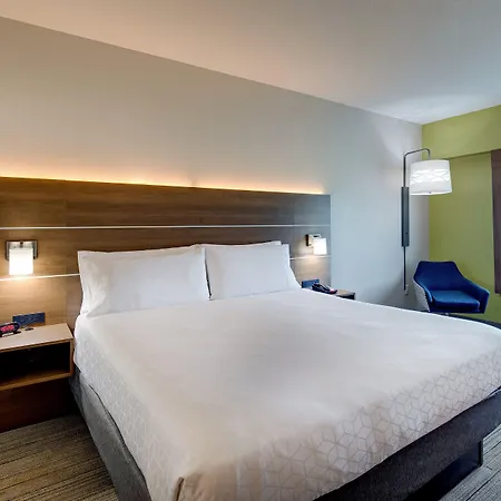 Hotel Express Nashville-opryland By Ihg Nashville