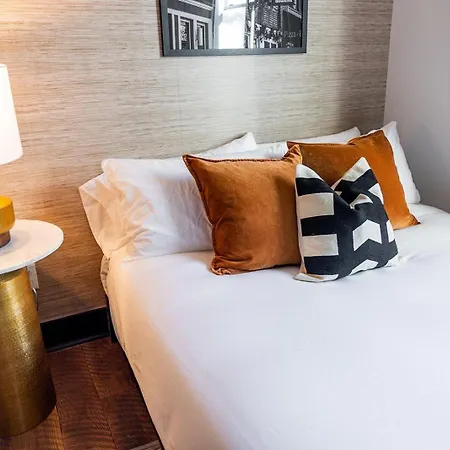 Holiday home Two Lavish Gulch Homes - Mins To Broadway