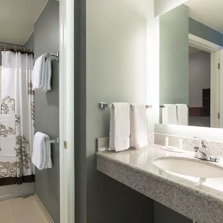 By Marriott Vanderbilt/west End 3*