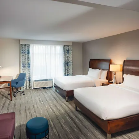 Hilton Garden Downtown Convention Center 3*