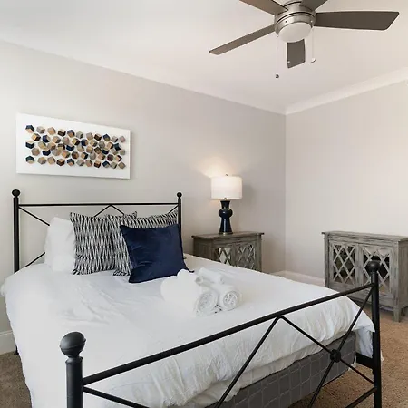 Belwood Bloom - 2 Units - Walk To Centennial Park Holiday home