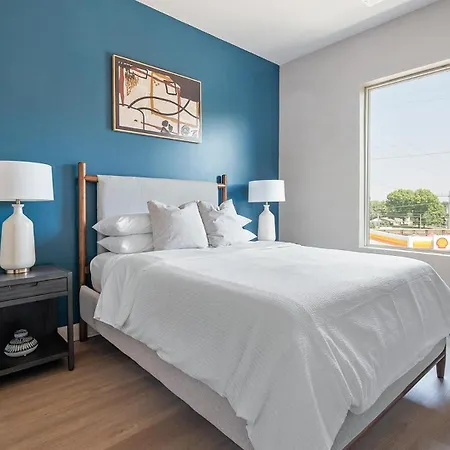 Landing Apartments - The Haysboro Apartment Nashville