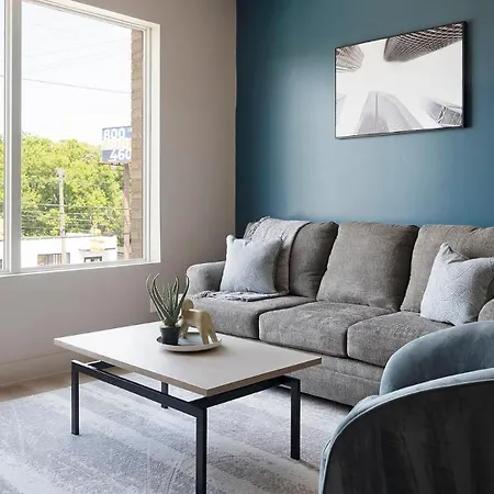 Landing Apartments - The Haysboro * Nashville