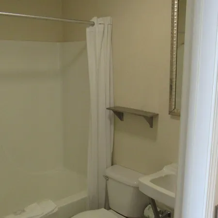 Intown Extended Tn - Bellevue Hotel 2*