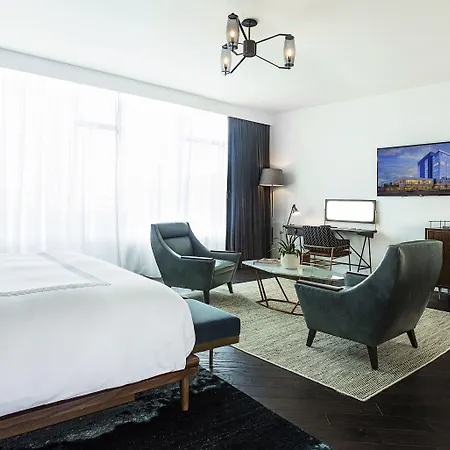 Thompson Nashville, By Hyatt 4*