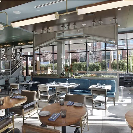 Thompson Nashville, By Hyatt 4*