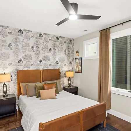 2 Adjacent Luxury Homes Rooftop Decks & Game * Nashville