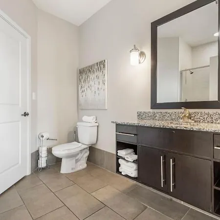Holiday home Luxurious Downtown Corner Views 2 Bed 2bath 61 Nashville