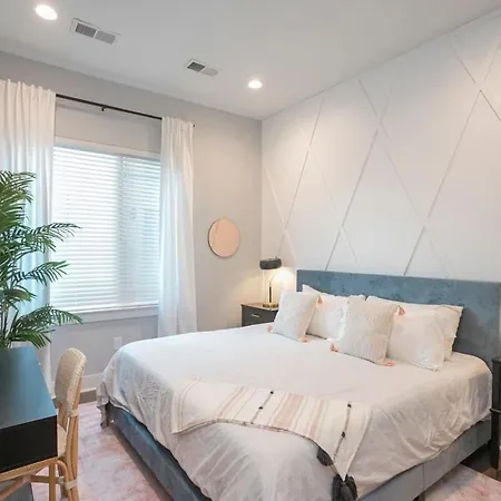 2 Side By Side Homes With Rooftops Holiday home Nashville