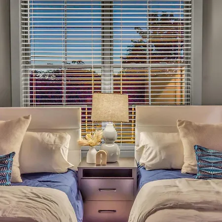 New 2 Luxe Townhomes With Rooftops Sleeps 24 Nashville
