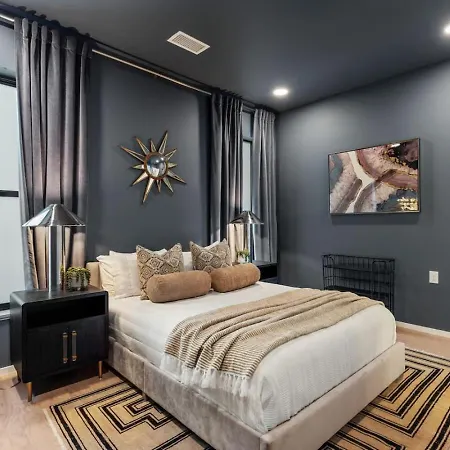 Lovely River View Walk To Downtown Has Garage And Balcony Apartment Nashville