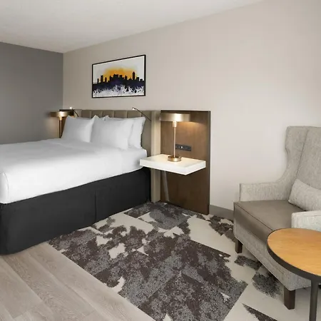 Crowne Plaza Airport By Ihg