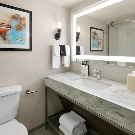 Hotel Crowne Plaza Airport By Ihg
