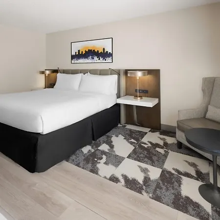 Hotel Crowne Plaza Airport By Ihg 3*