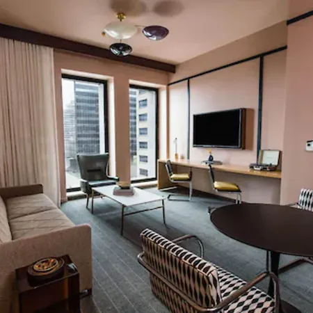 Hotel Fairlane 4*