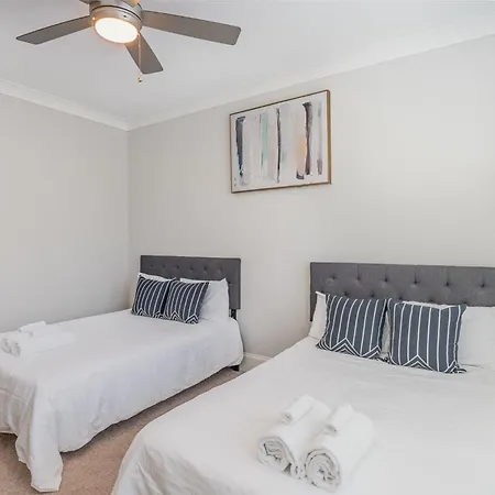 Trilogy - Private Porch - Walk To Centennial Park Holiday home