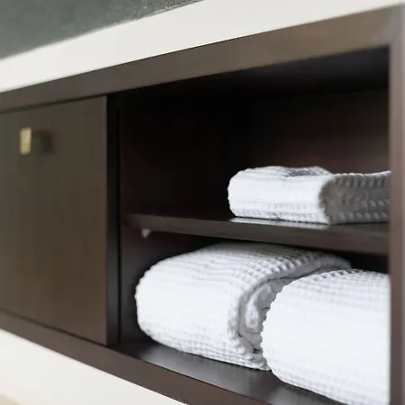 Hampton By Hilton Airport Century Place 3*