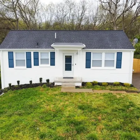 New Listing The Playhouse With Games &