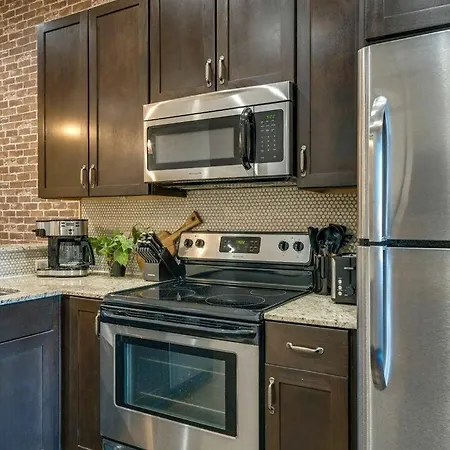 Lofts At 30th-two Beats-2 Units-mins To Broadway Holiday home Nashville