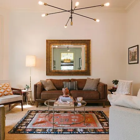 Historic Gem 4 Bedroom With Pool, Walk To Hotspots